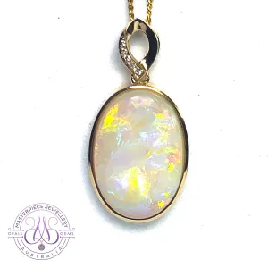 14kt Yellow Gold Large Opal 11.26ct oval shape pendant bezel set