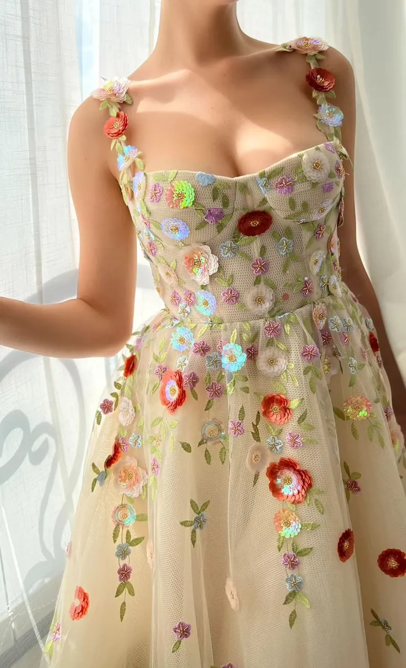 A Line Tulle Floral Princess Formal Dress Straps Embroidered Prom Dress #QWE039