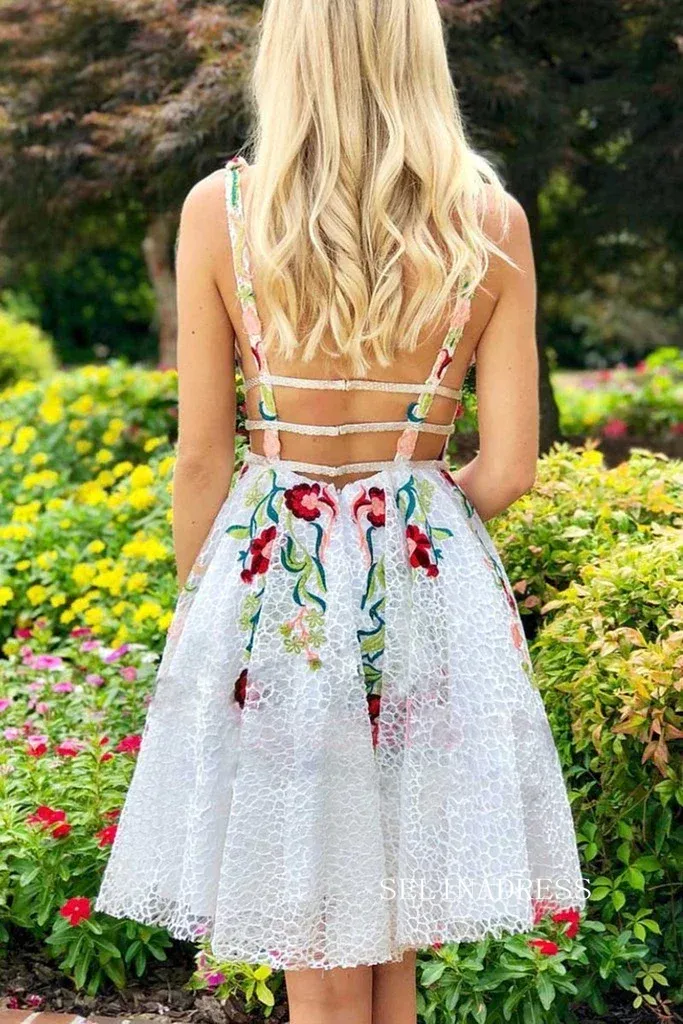 A-line White Short Prom Dress Floral Embroidery Homecoming Dress Sweet 16 Dress jkw030