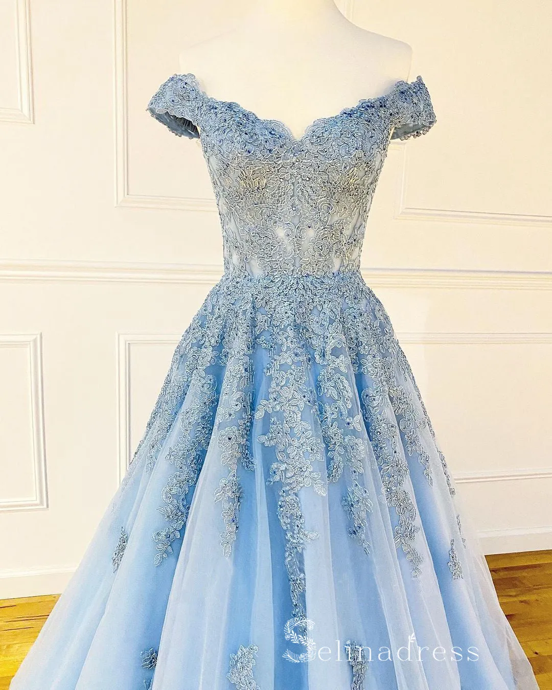 Chic A-line Off-the-shoulder Light Sky Blue Long Prom Dresses Applique Evening Dress CBD383