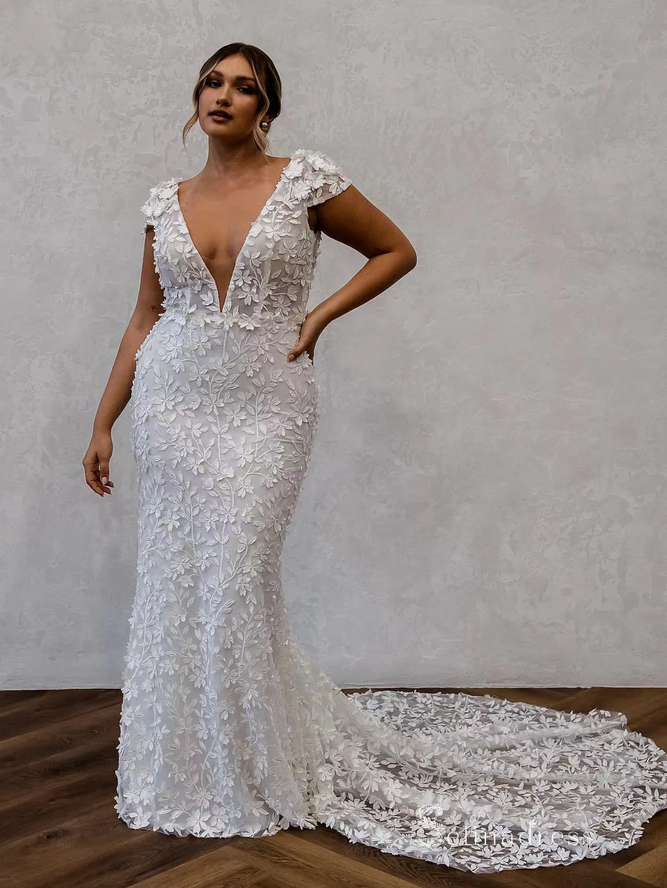 Chic Mermaid Deep V neck Applique Backless Unique Wedding Dress Bridal Gowns HKL0141