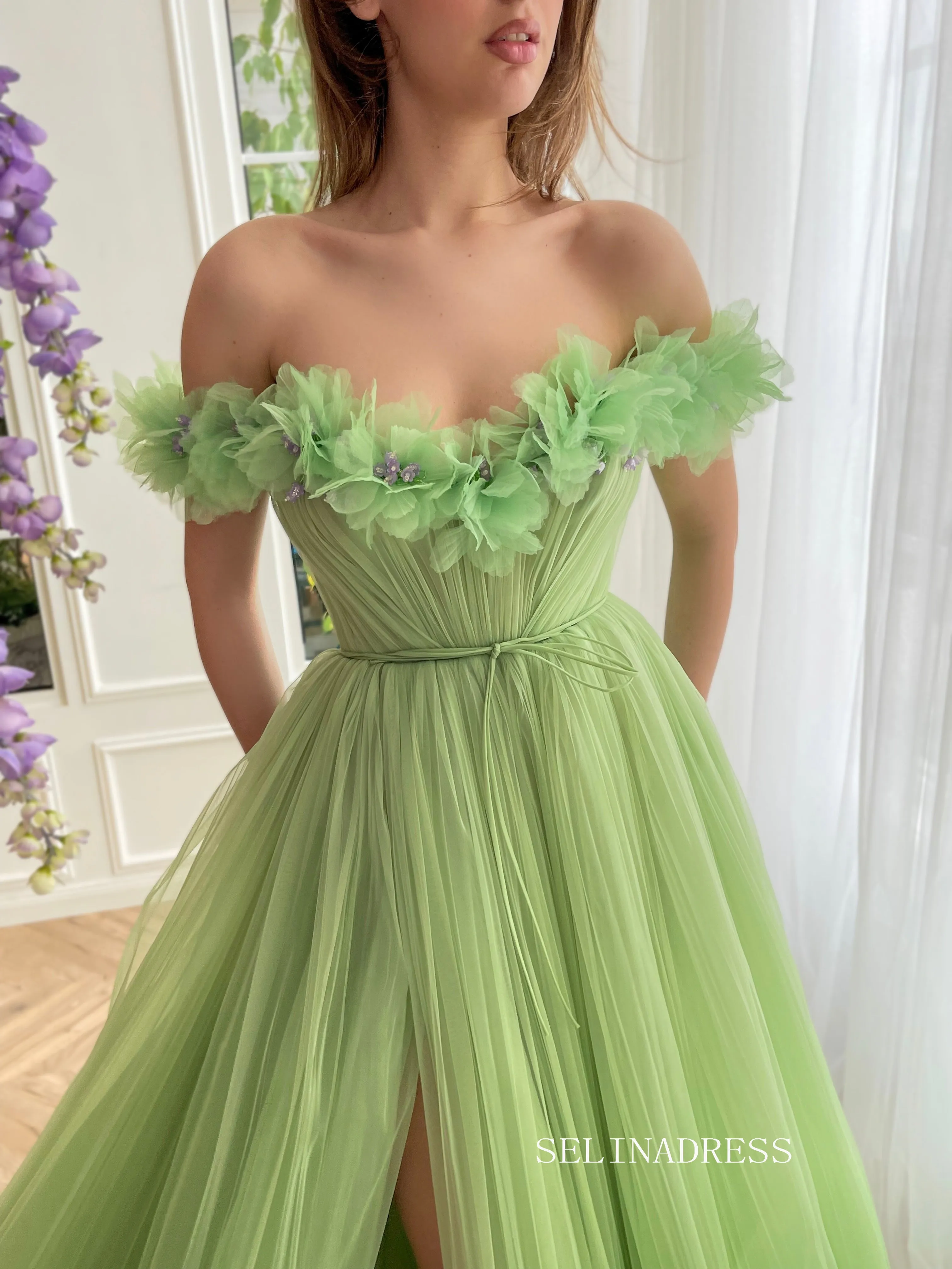 Chic Off-the-shoulder A line Long Prom Dress Green Tulle Party Dress JKL3123