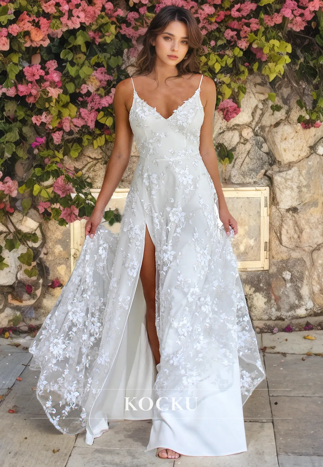 Elegant & Simple Beach Lace Wedding Gowns A Line V-Neck with Slit