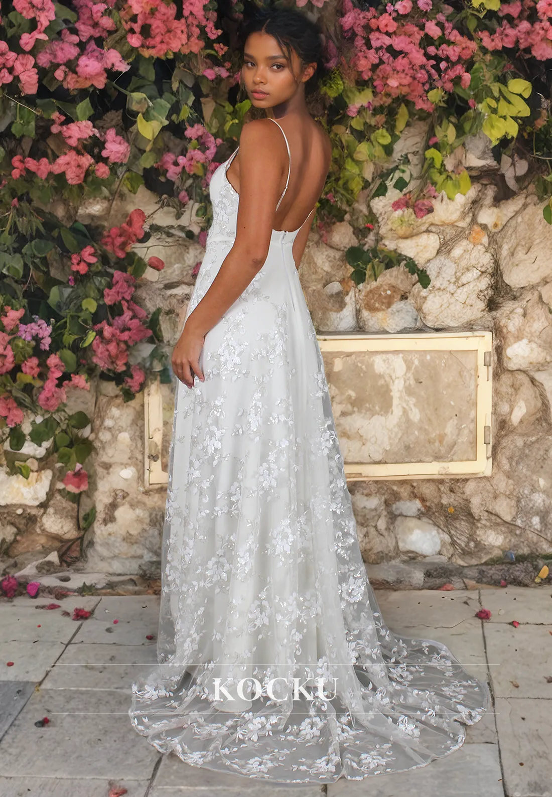 Elegant & Simple Beach Lace Wedding Gowns A Line V-Neck with Slit